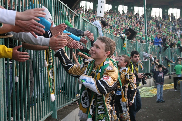 DMP Falubaz Zielona Góra - Unibax Toruń 49:41