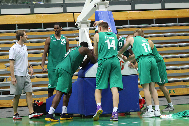 Stelmet BC - ČEZ Basketball Nymburk 67:82
